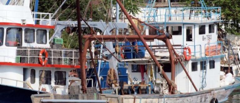 Последни новини за моряците от арестуваните кораби